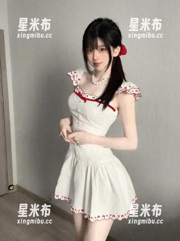 Candy网红馆-萌汉药baby很酷 Candy网红馆 - 萌汉药baby很酷分享旅拍私拍,探索每一套图背后的旅途印记.txt