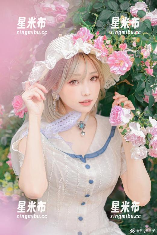 ElyEE子黑色写真：图库里探索她独有的艺术视角与生命力.txt