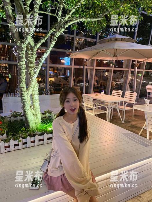 Feilin嗲囡囡 - 发现最新Misty萌晰海边写真合集，捕捉那份只属于夏天的美好回忆.txt