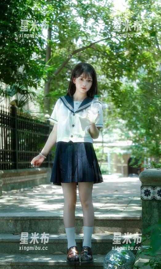 Feilin嗲囡囡 - 深入方绮言Ayaka的秘密花园：全套作品带你领会她的艺术灵感与追求.txt