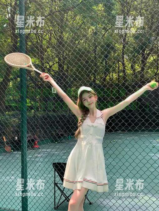 Feilin嗲囡囡 - 颠覆传统职场形象，无圣光龙女宝宝职业装套图带你领略新风潮！.txt