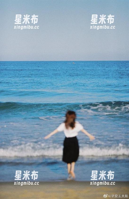 可爱G.su(全智秀)：高清写真资源，让你沉浸在她的温暖笑容中.txt