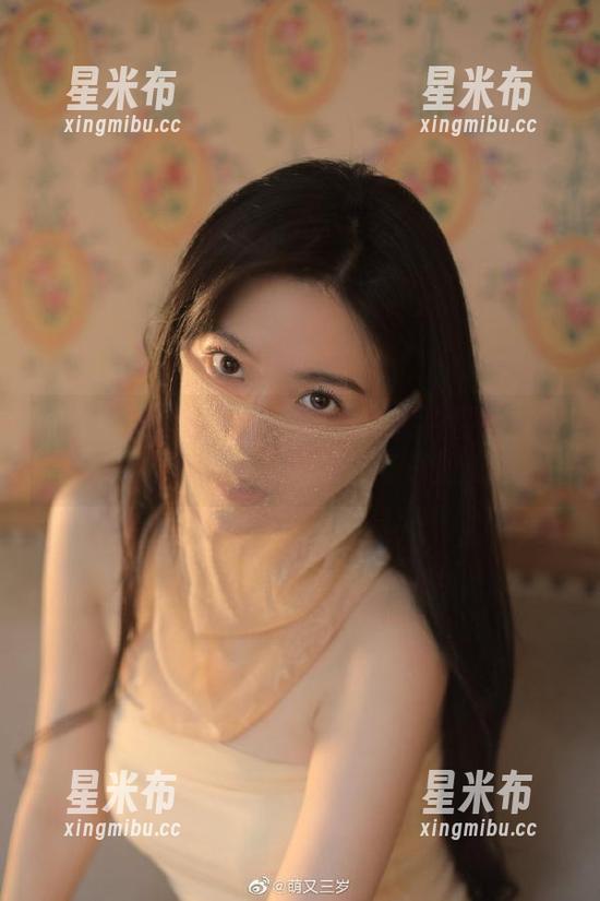 GIRLT果团网-陈秋雨 GIRLT果团网 - 从陈秋雨的黑白写真作品分享中感受生活的细腻与深刻.txt