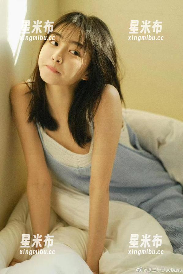 HuaYang花漾-小海臀 HuaYang花漾 - 小海臀最新写真集:万圣节的奇幻与美丽演绎.txt
