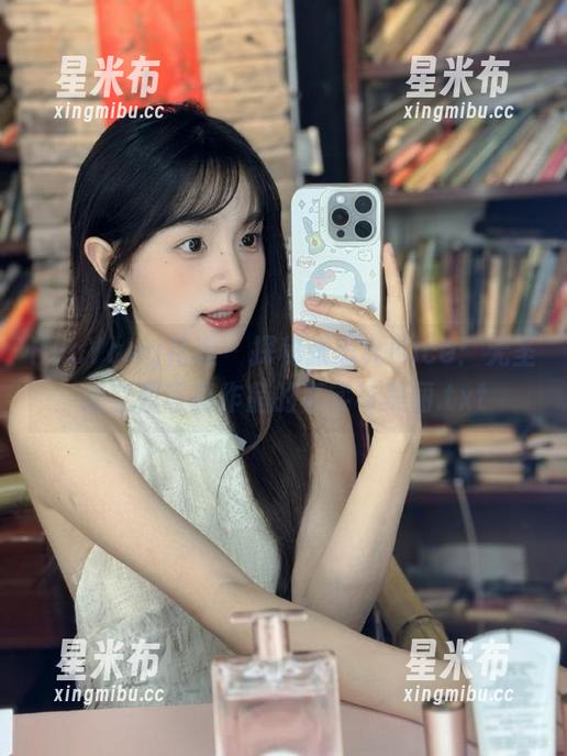 HuaYang花漾-张思允Nice HuaYang花漾 - 探秘张思允Nice:无圣光空姐写真作品的真实与美丽.txt