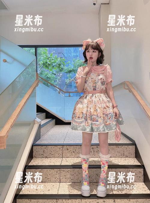 MiStar魅妍社 - Nicole妮可透明美图合集：每张照片背后的故事和情感引人深思.txt