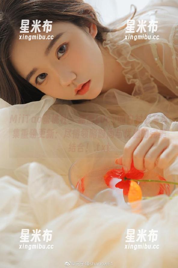 MiiTao蜜桃社 - 露西Lucy的白衬衫写真集重磅更新：尽情领略时尚与优雅的完美结合！.txt