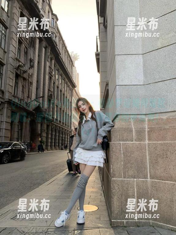 QingDouKe青豆客 - 看孙梦瑶如何驾驭眼镜：原图作品展示，颠覆你的审美观！.txt