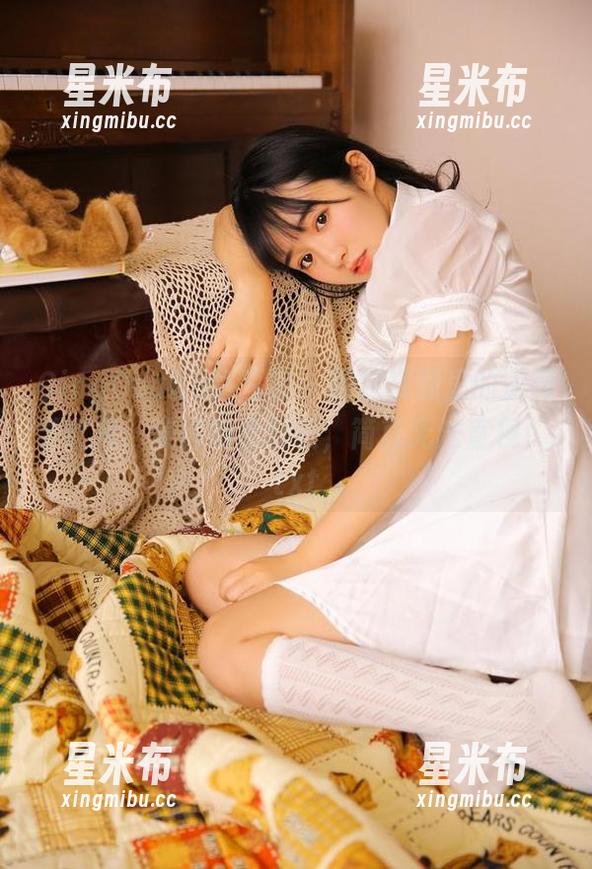 QingDouKe青豆客 - 图库资源里的潇同学红裙：美得如此刺眼，简直无法直视！.txt