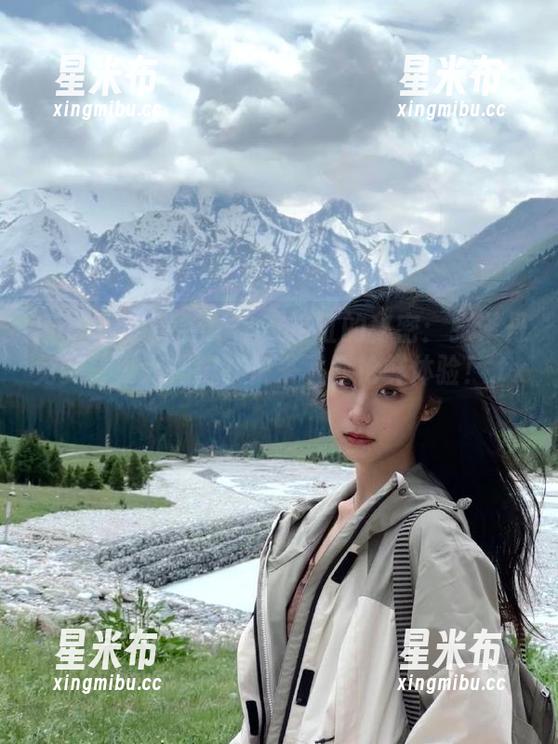 TouTiao头条女神-张译丹 TouTiao头条女神 - 浴缸的秘密:张译丹免费写真大揭秘,快来下载抢鲜体验!.txt