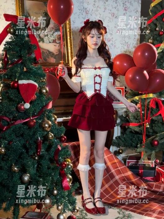 UGirls尤果网 - 唐溪若的无圣光纯白写真合集，谱写独特的视觉诗篇.txt