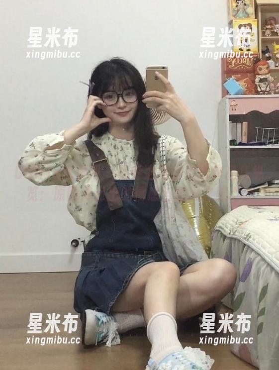 UGirls尤果网-杨乔之 UGirls尤果网 - 杨乔之黑白摄影作品集纵览:原图传递出的情感与哲思之美.txt