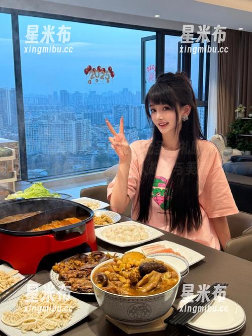 UGirls尤果网 - 林妃媛无圣光礼服合集，让每一个瞬间都充满动人故事与美感！.txt