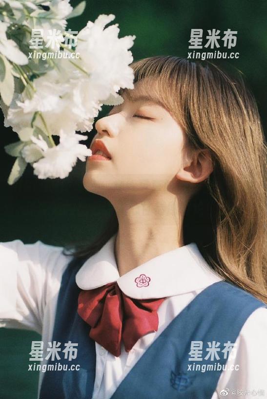 UGirls尤果网 - 在线写真时尚导向，颜爱泽姐姐的魅力让人心甘情愿沉沦！.txt