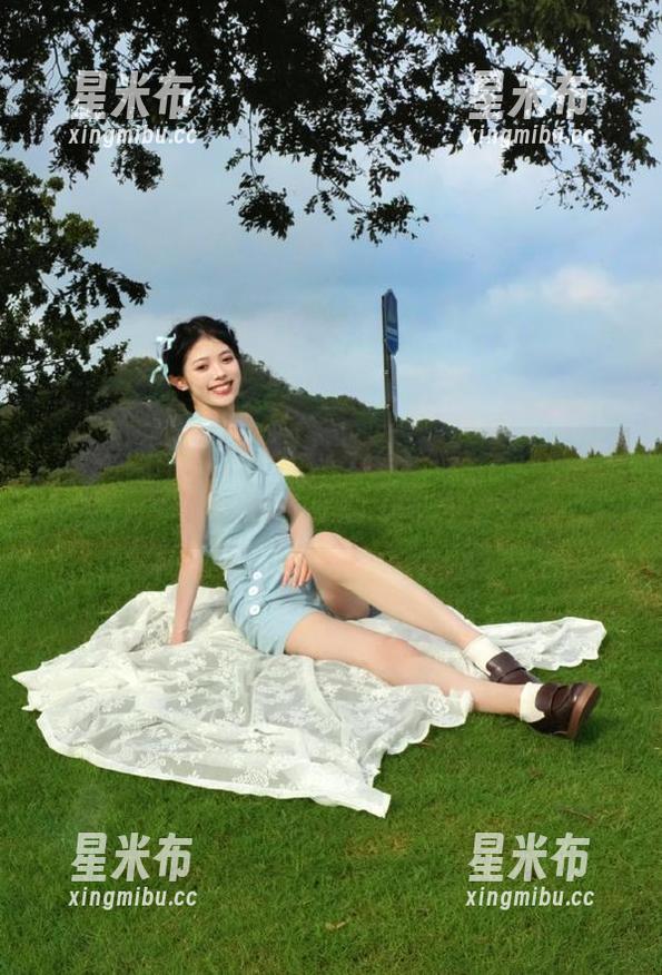 Xiuren秀人网 - 从萌到酷：Nono酱自拍合集中的多样写真风格揭秘.txt