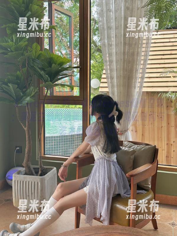 Xiuren秀人网 - 卓君Jeanes倾情呈现：美足主题的绝美图片合集，见证时尚与艺术的结合.txt
