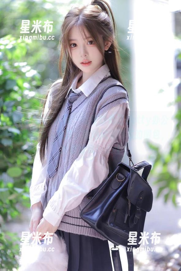 Xiuren秀人网 - 感受徐莉芝Botty办公室的魅力，免费下载她风采四溢的图包，尽情欣赏！.txt
