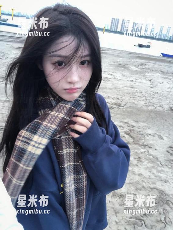 Xiuren秀人网 - 骄傲展现瑶瑶baby的“死库水”风采，精美图片合集让你流连忘返！.txt