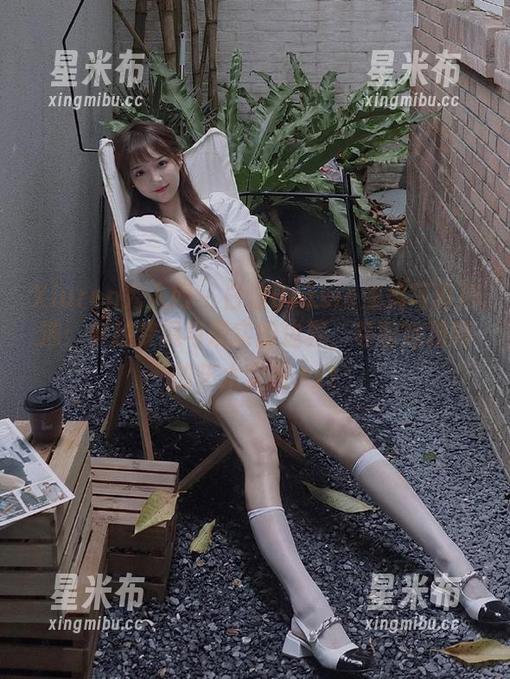 Xiuren秀人网-白洁Bessie Xiuren秀人网 - 白洁Bessie温柔写真精选:穿越梦境与现实的边界,领略她独特的艺术之旅.txt