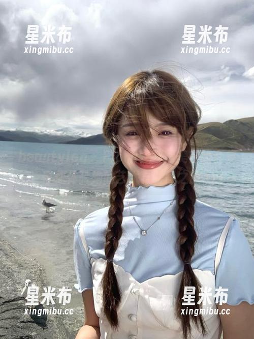 beautyleg - Flora套装精美在线合集，带你体验她的艺术与时尚之旅.txt