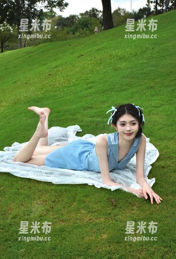 beautyleg - 在天台上，小雪的写真瞬间凝固，下载这份冬日的宁静.txt