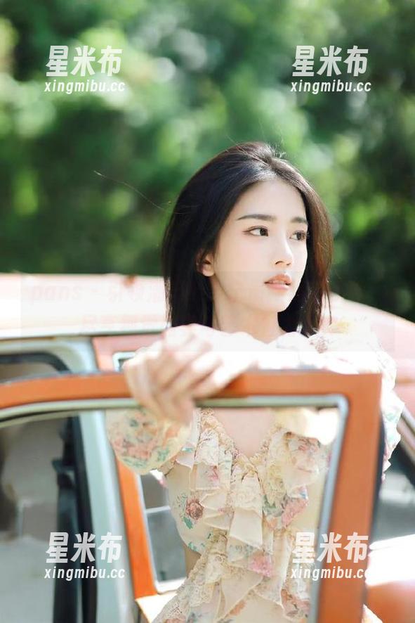 pans - 引领潮流！宁宁最新黑色图包，尽享视觉盛宴与艺术魅力.txt