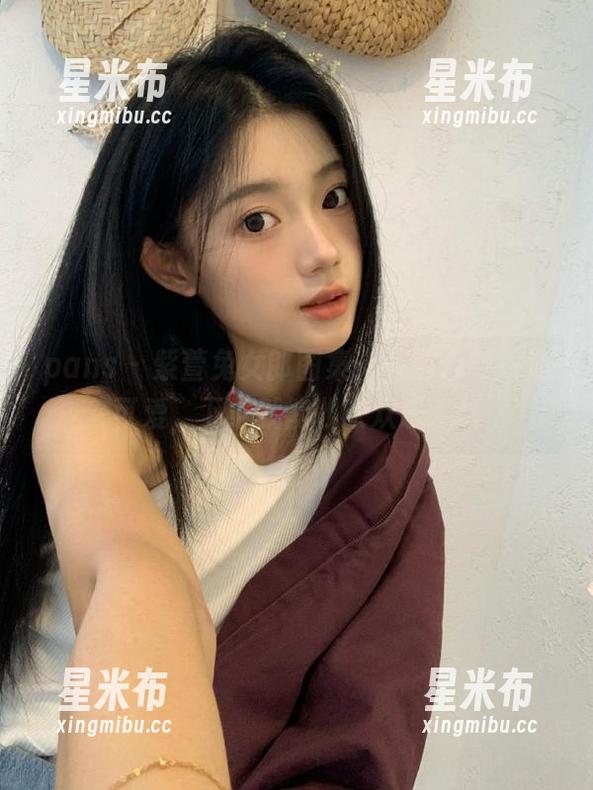 pans - 紫萱兔女郎图集：一边自嘲一边可爱，下载就能收获欢乐.txt