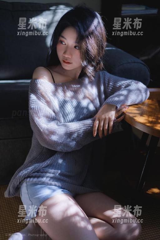 pans - 感受雨涵独特风格，白裙图册免费下载带你走入梦幻.txt