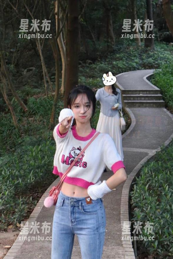 欣赏サク(saku)2022年Fantia写真集，原图呈现绝美艺术风格.txt