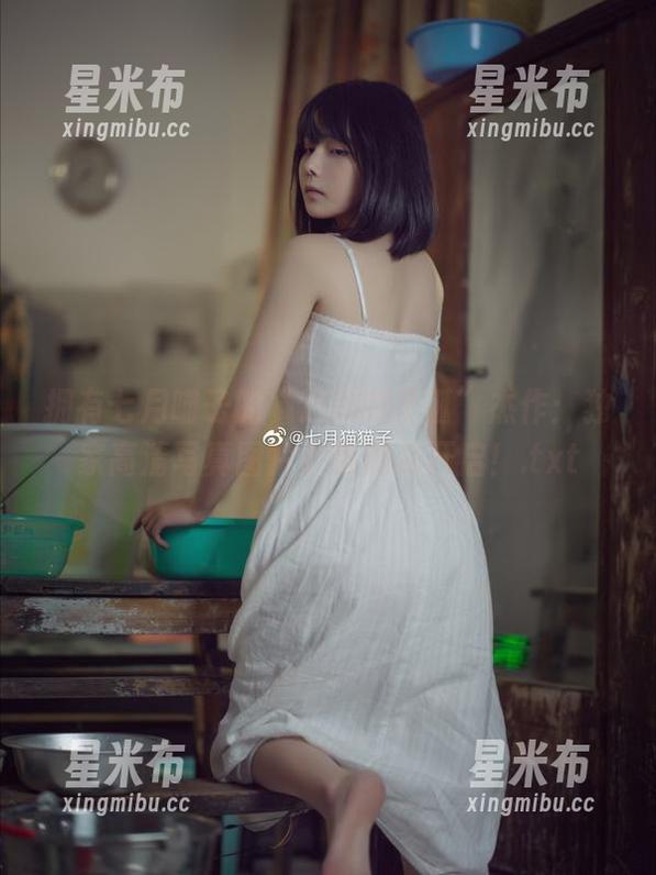 七月喵子 拥有七月喵子的“迟到的圣诞”杰作:独家高清写真图片下载通道开启!.txt