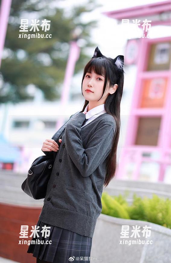 不呆猫的美脚风采图库，畅游迷人资源的全新视觉旅程.txt