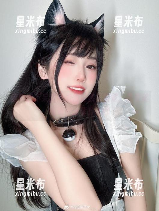惊艳的不呆猫黑旗袍过膝袜御姐，极致美图资源分享！.txt