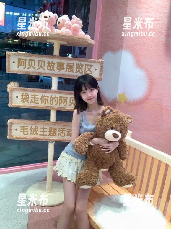 丽柜-伊园 丽柜 - 观看伊园最新油亮写真合集,尽享美丽与优雅的视觉盛宴.txt