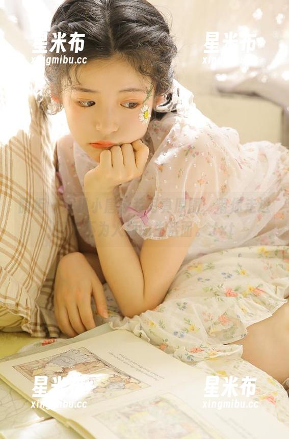 丽柜-小唐 丽柜 - 深扒小唐泳装写真原图,带你走进博主不为人知的生活面。.txt