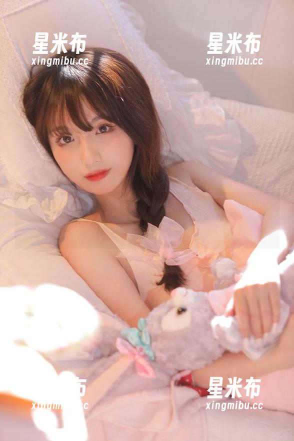 丽柜 - 最新套图更新：文静双人写真，展现她们的独特风格与气质.txt