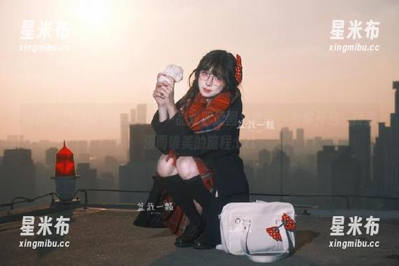 丽柜 - 汐汐的双莲心事：一品双莲原图与套图，为你开启一段浪漫而唯美的旅程.txt