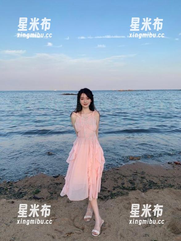 丽柜 - 钟晴内衣写真作品大揭秘，带来独家资源与全新视觉体验，你准备好了吗？.txt