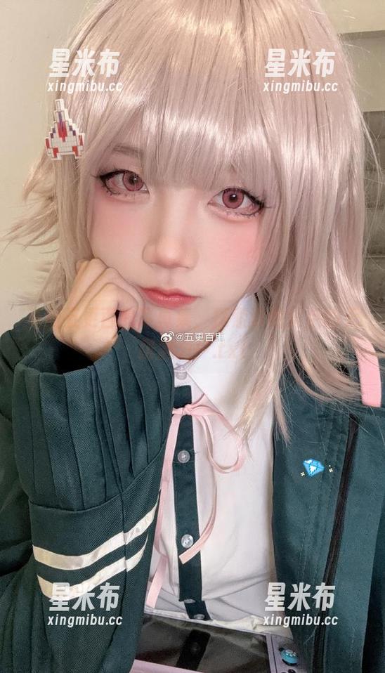 更新五更百鬼写真集，探索清纯背后的无限魅力！.txt