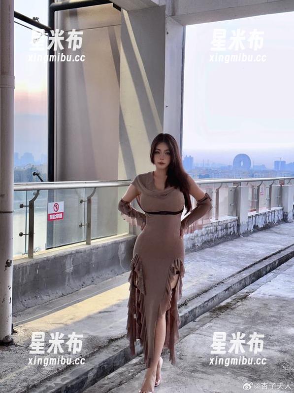 “你烨烨”的JK写真合集，精选出那些比广告更震撼的视角，你还在等什么？.txt