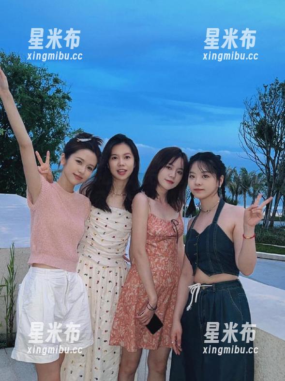 兔玩映画 兔玩映画震撼推出:无圣光大长腿姐姐的原图cos,带你走进她的梦幻世界.txt