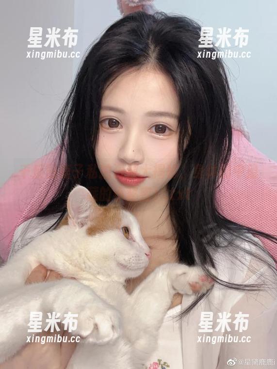 千反田鹿子私拍资源大揭秘，身体链中隐藏的小秘密！.txt