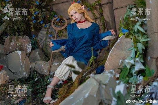 咬人小小兔的私房比基尼写真，奏响夏天的浪漫乐章！.txt