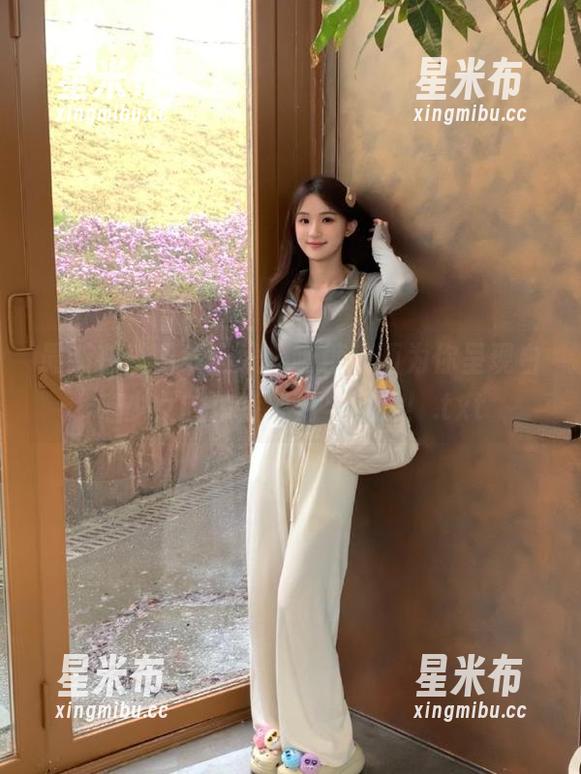 最新在线图集上线，喵糖映画为你呈现白喵少女的独特魅力与风采！.txt