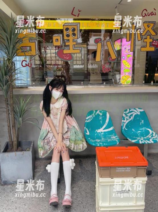 头条女神 - 漫步黑白岁月，周熙妍的私拍套图透漏了怎样的故事？.txt