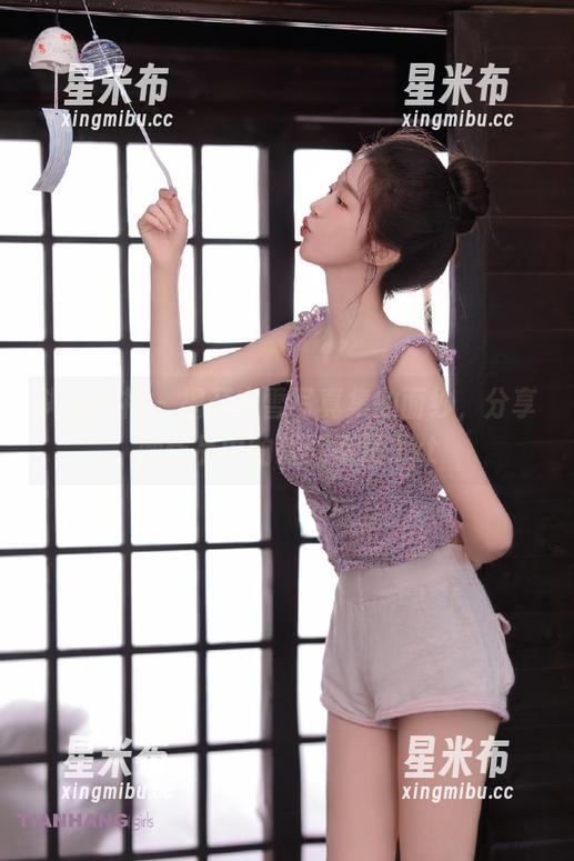 头条女神 - 揭开文雪写真集的面纱，分享她作品中的戏剧情感.txt