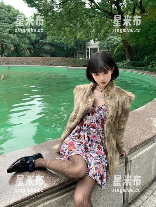 头条女神 - 免费图集上线，蔡楠的皇家派对陪你度过无聊的周末时光！.txt