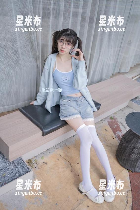 头条女神 - 让我们一同感受，钟晴的晴子度假时光合集分享魅力！.txt