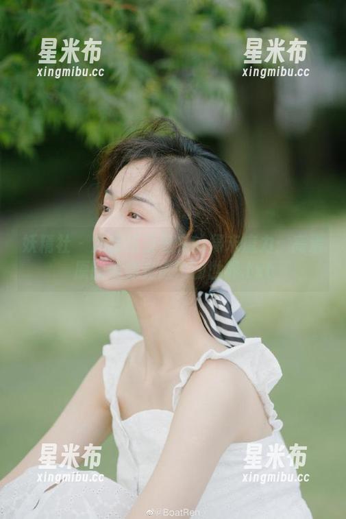 妖精社-思文 妖精社 - 尽情感受思文的周末魔力:高清原图带你走进她的世界.txt