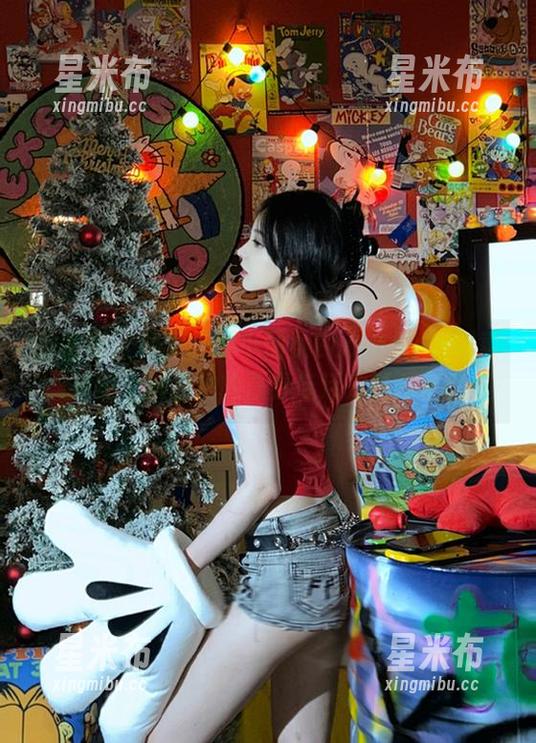 微密圈 - 免费获取小仙女ELaine浴室写真原图，捕捉她的青春与活力瞬间.txt