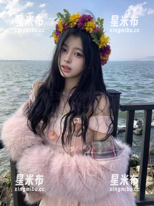 微密圈 - 小玉吃果冻女神继往开来的写真作品，精选图库一网打尽.txt